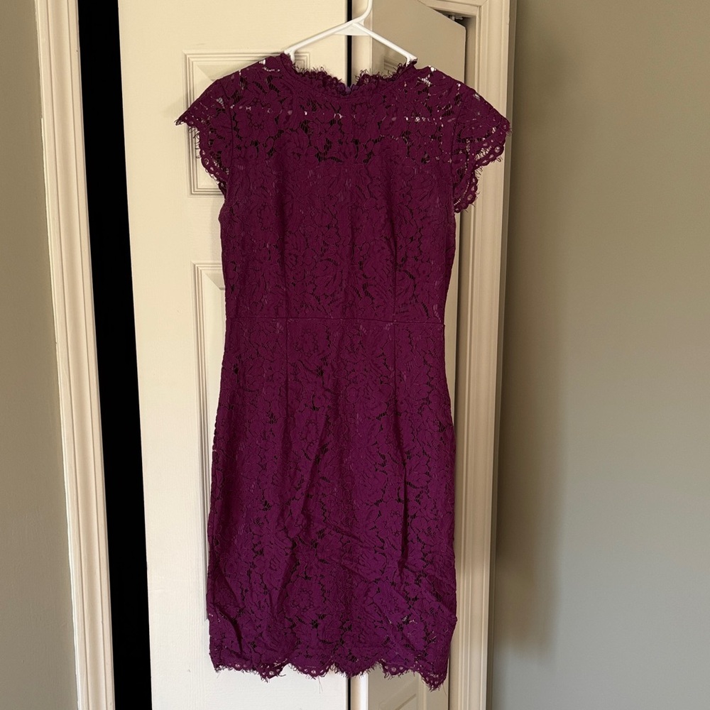 Elegant Lace Midi Dress in Rich Purple